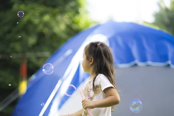 Happy Girl Playing — Stock Photo, Image