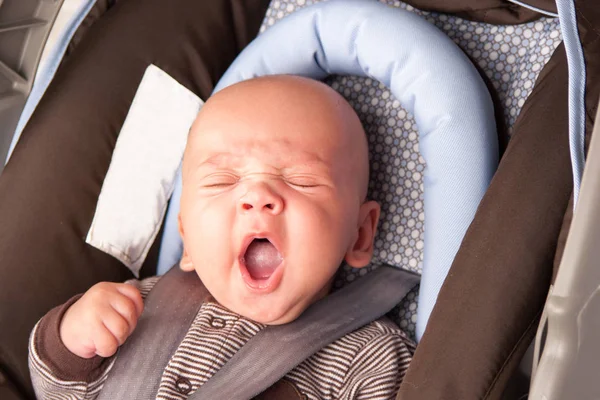 Adorable Baby Yawning — Stock Photo, Image