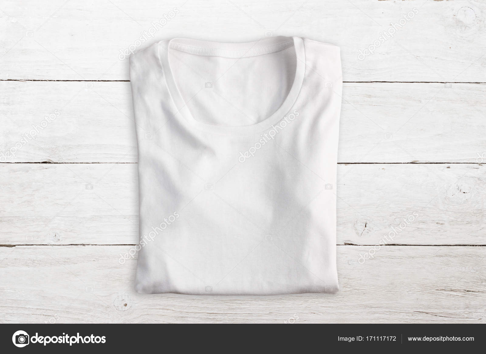 folded t shirt