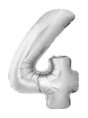 4 numaralı gümüş şişirilebilir balon beyaz arka planda izole edildi. İndirim ve satış, doğum günü ve eğitim kavramı