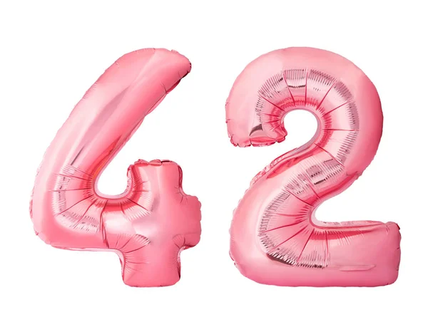 Número 42 quarenta e dois feitos de balões infláveis de ouro rosa isolados no fundo branco — Fotografia de Stock