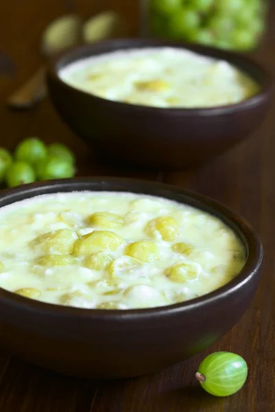 Traditionelle Ungarische Piszkeszosz Oder Piszkemartas Ein Gekochtes Dessert Aus Stachelbeere — Stockfoto