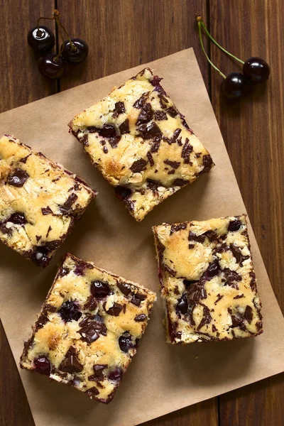 Cherry Blondie Blond Brownie Cake Baked White Dark Chocolate Photographed — Stock Photo, Image