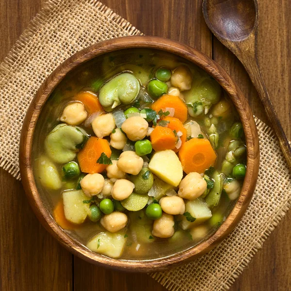 Zuppa Vegetariana Ceci Con Carota Fave Fava Piselli Patate Cipolla — Foto Stock