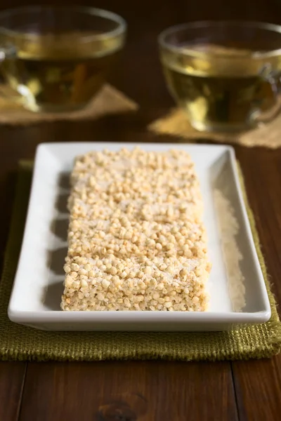 Marshmallow Cozido Quinoa Estourada Barras Coco Placa Branca Fotografado Com — Fotografia de Stock