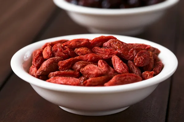 Dried Gojis Wolfberries Small Bowl Photographed Natural Light Selective Focus — Stock Photo, Image
