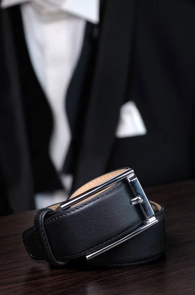 Cinturón de cuero de los hombres — Foto de Stock
