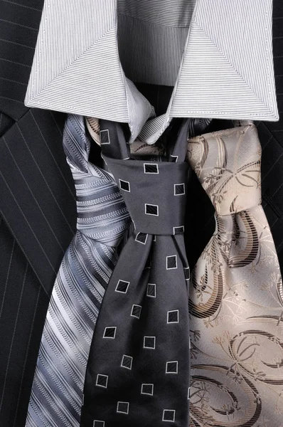 Какой галстук выбрать — стоковое фото
