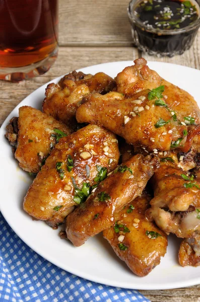 Fried chicken wings — Stock Photo, Image