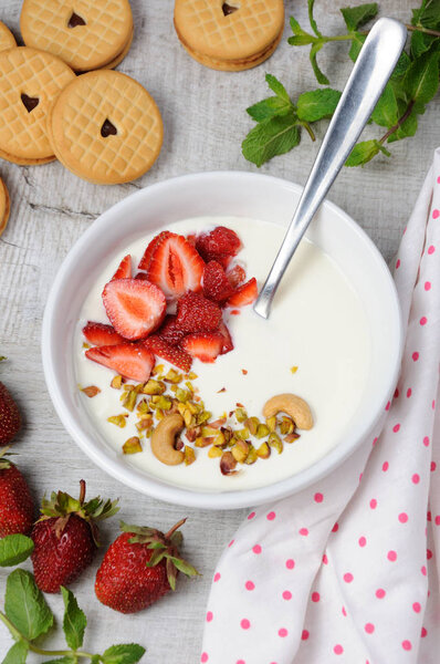 Холодный молочный суп
 