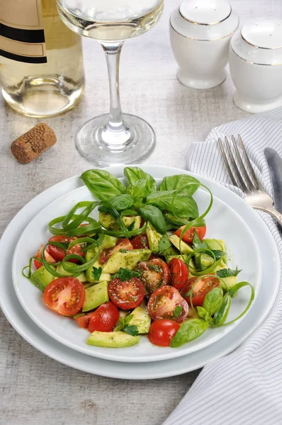 Guacamole salata pesto ile