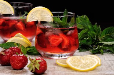 Çilekli limonata