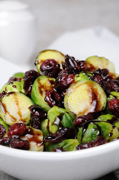 Salad from Brussels sprouts — Stock Photo, Image