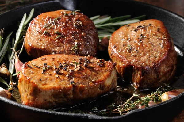 Fried beef  mignon — Stock Photo, Image