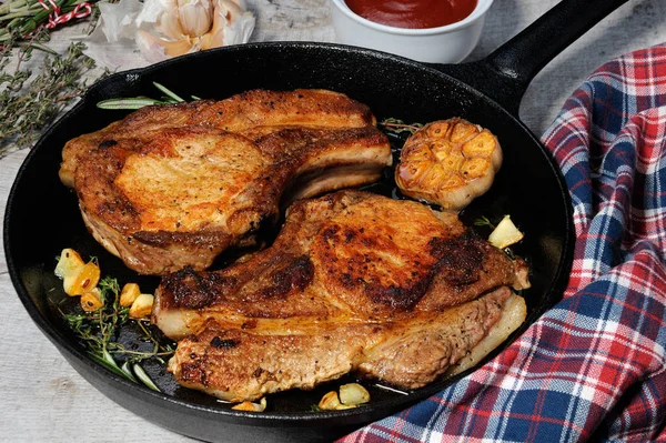 Kavrulmuş domuz eti biftek — Stok fotoğraf