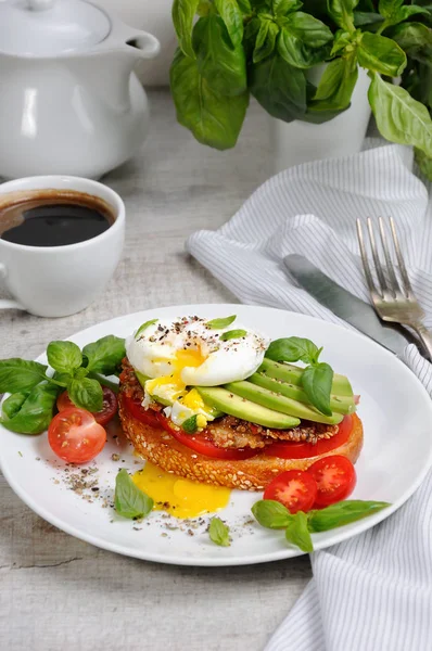 Egg poached on a toasted — Stock Photo, Image