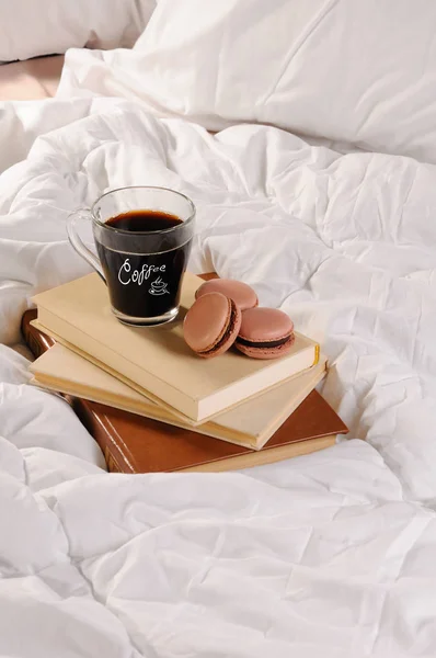 Tasse de café du matin et gâteau Macarons — Photo