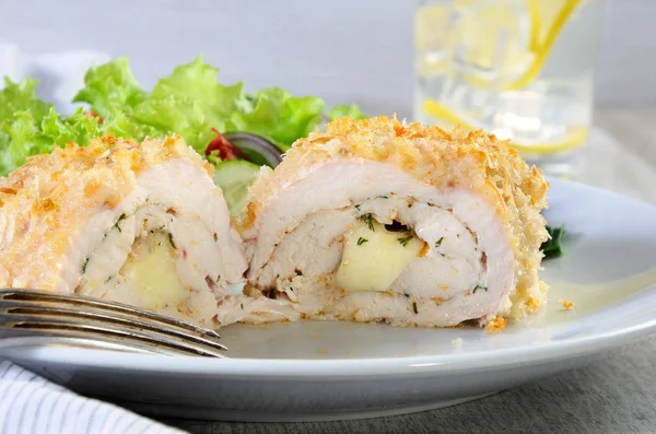 Chicken roll in breadcrumbs — Stock Photo, Image