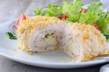 Tavuk rulo ekmek kırıntıları
