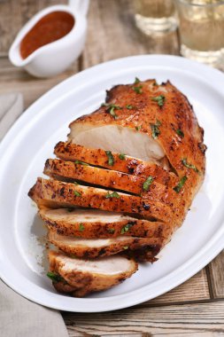 Fırında hindi göğsü