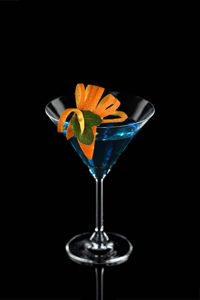 Decoração Para Cocktail Laranja Hortelã Apresentação Elegante Original Martini Blue — Fotografia de Stock
