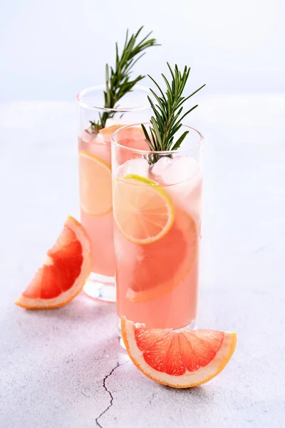 Limão Fresco Alecrim Combinação Com Sumo Toranja Fresco Tequila Este — Fotografia de Stock