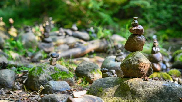 Stones and forest river — Stock Photo, Image