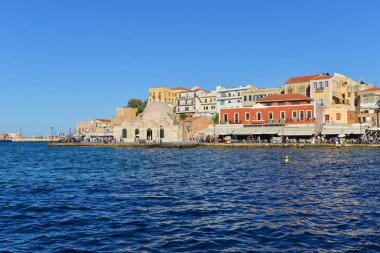 Deniz kenarında tatil beldesi 