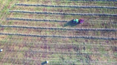 Traktör alanları hava görünümünde çalışma