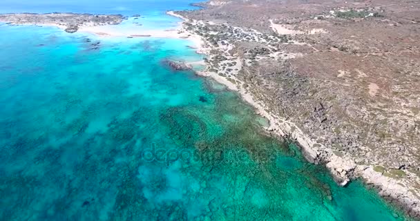 Прекрасний вид на синій пляжу Elafonissi на острові Кріт — стокове відео