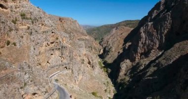 deepg gorge Girit, dağlarda