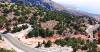 uçan yılan gibi yol yukarıda