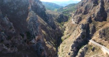 deepg gorge Girit, dağlarda