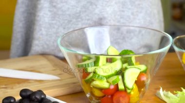 taze ceasar salata hazırlık