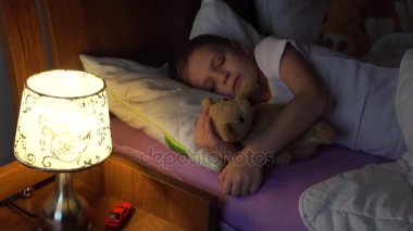 onun kontrol anne uyku oğlu