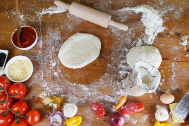 lezzetli pizza hamur