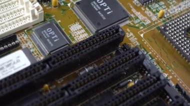 PC elektronik devre kartı yakın çekim.