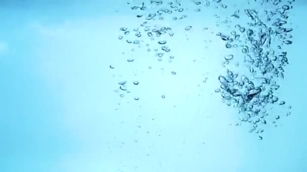 Bolhas na água câmera lenta — Vídeo de Stock