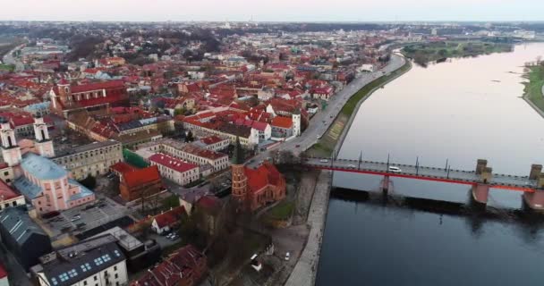 Luftaufnahme der Altstadt von Evenig — Stockvideo