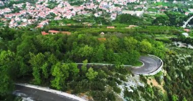 kırmızı spor Cabrio araba Amalfi coast için yapılan taşıma