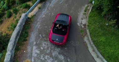 kırmızı spor Cabrio araba Amalfi coast için yapılan taşıma