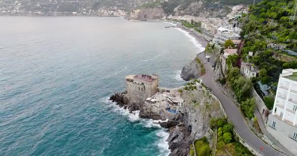 Vackra Flygfoto över Amalfikusten i Italien — Stockvideo