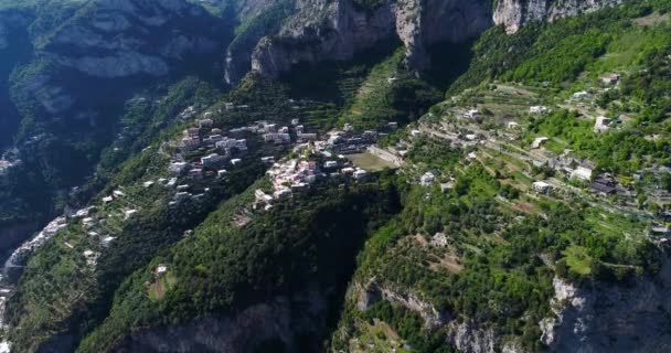 Flying above Montepertuso Hole in Mountain near Poistano in Italy — Stock Video