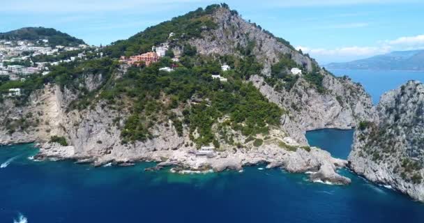 Vista aérea de la isla de Capri — Vídeo de stock