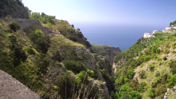 Flight in mountains above amalfi coast in Italy — Stock Video