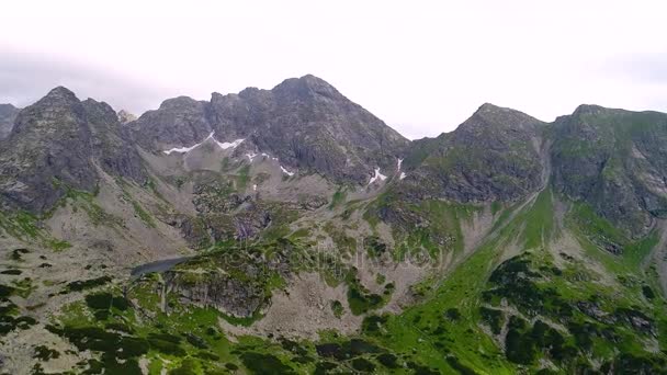 Flug im Tatry-Gebirge bei Zakopane — Stockvideo