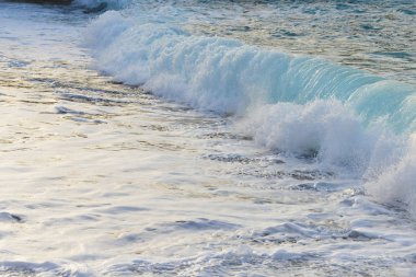 Deniz kıyısında plaj