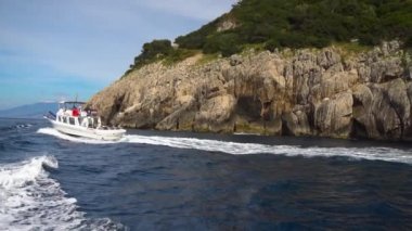 Gemi seyahatinden Capri Adası