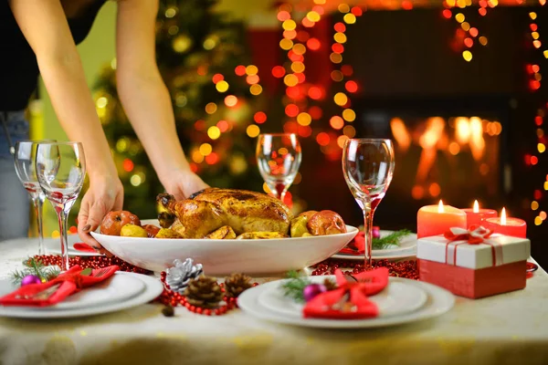 Cena di Natale con pollo — Foto Stock