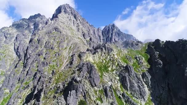 Vlucht in Tatra gebergte — Stockvideo